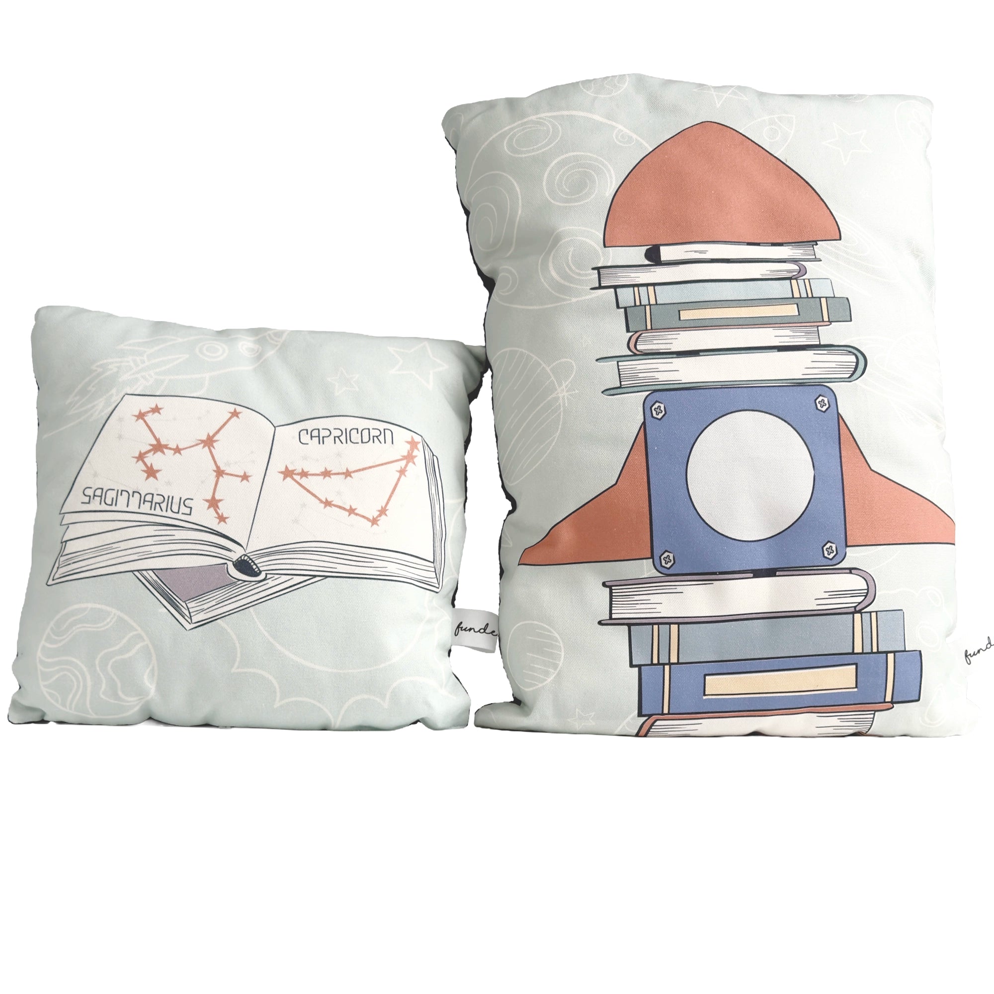 Fundertable Kissen mit Weltraum-Motiv, Rakete aus Büchern und Sternbild-Illustration