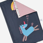 Fundertable Türklappe im Einhorn-Design mit schlafendem Einhorn und rosafarbener Waffelrückseite