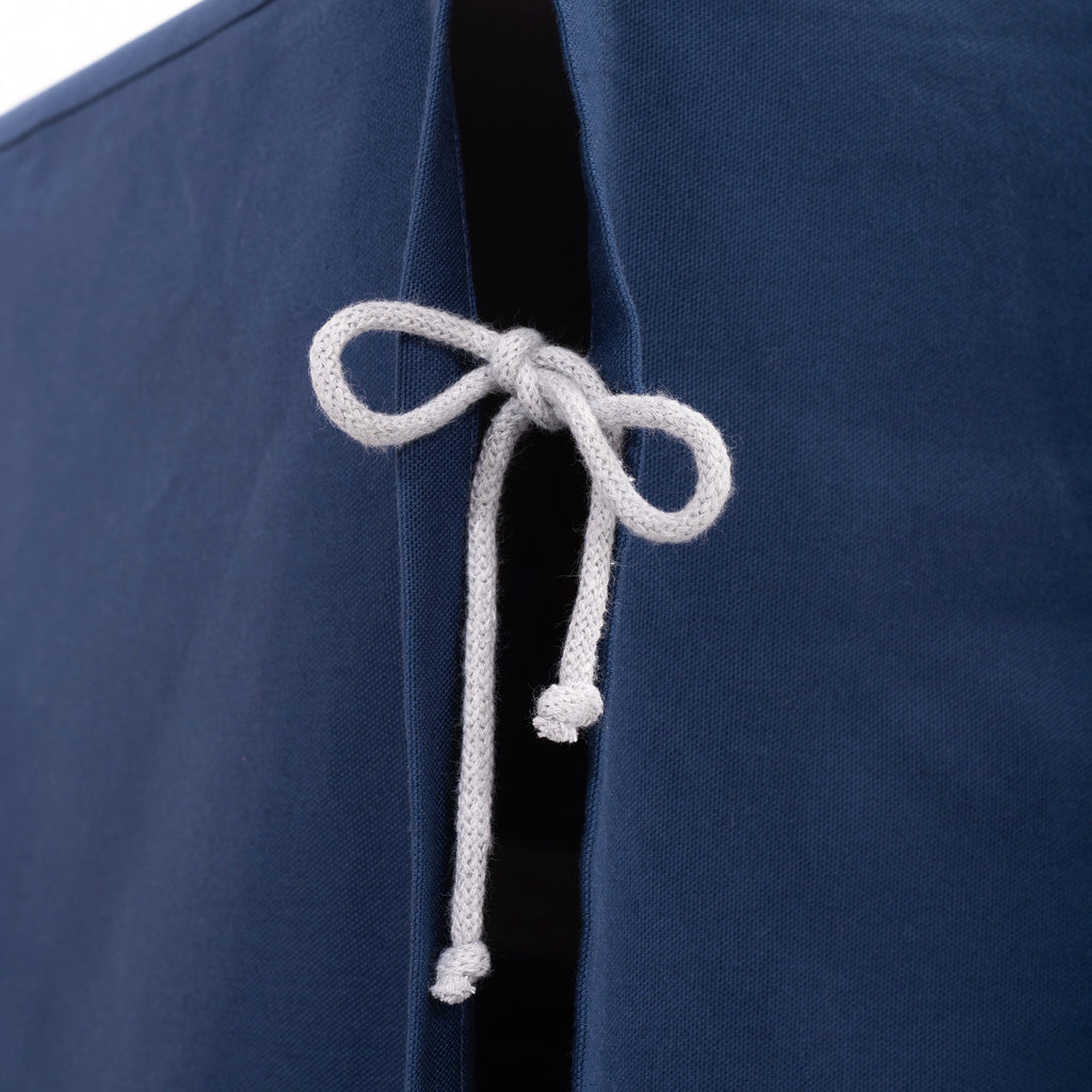 Detail der Fundertable Stoffverbindung in Blau mit Kordelverschluss