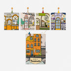Fundertable Fenster- und Türklappen Set „Funderville“ mit fünf wechselbaren Stoffklappen. Enthält Tierhandlung, Café, Bäckerei, Spielwarenladen und Türklappe im Stadt-Design.